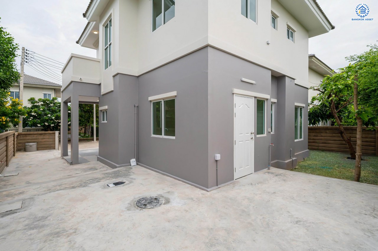 บ้านมือสองตกแต่งใหม่ โครงการ ภัสสร26 ราชพฤกษ์-ติวานนท์ เนื้อที่ 55.9 ตร.ว. ฟังก์ชัน 3 ห้องนอน 3 ห้องน้ำ จอดรถได้ 2 คัน บรรยากาศเงียบสงบเป็นส่วนตัว สิ่งอำนวยความสะดวกมากมาย! บนทำเลศักยภาพ หน้าโครงการติดถนนใหญ่ เชื่อมต่อถนนราชพฤกษ์ ใกล้จุดขึ้นทางด่วน "ศรีสมาน"